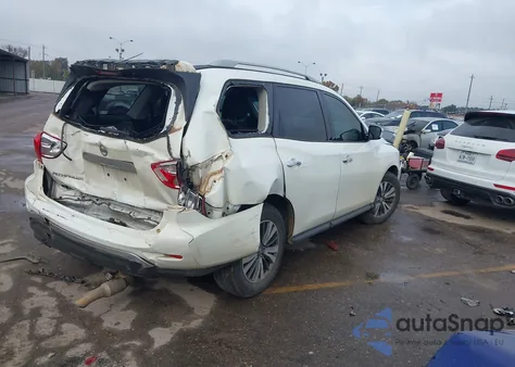 2017 Nissan Pathfinder S z USA, uszkodzony, nr VIN 5N1DR2MN0HC909676